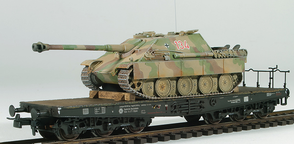 REI Models 6870207 - German WWII Jagdpanther Summer Camo loaded on a heavy 6 axle DRB flat car  
